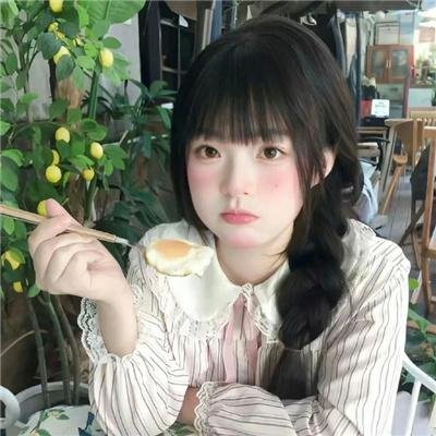 衣橱里的她1